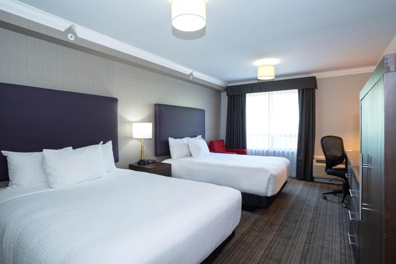 Sandman Hotel & Suites Calgary South Esterno foto