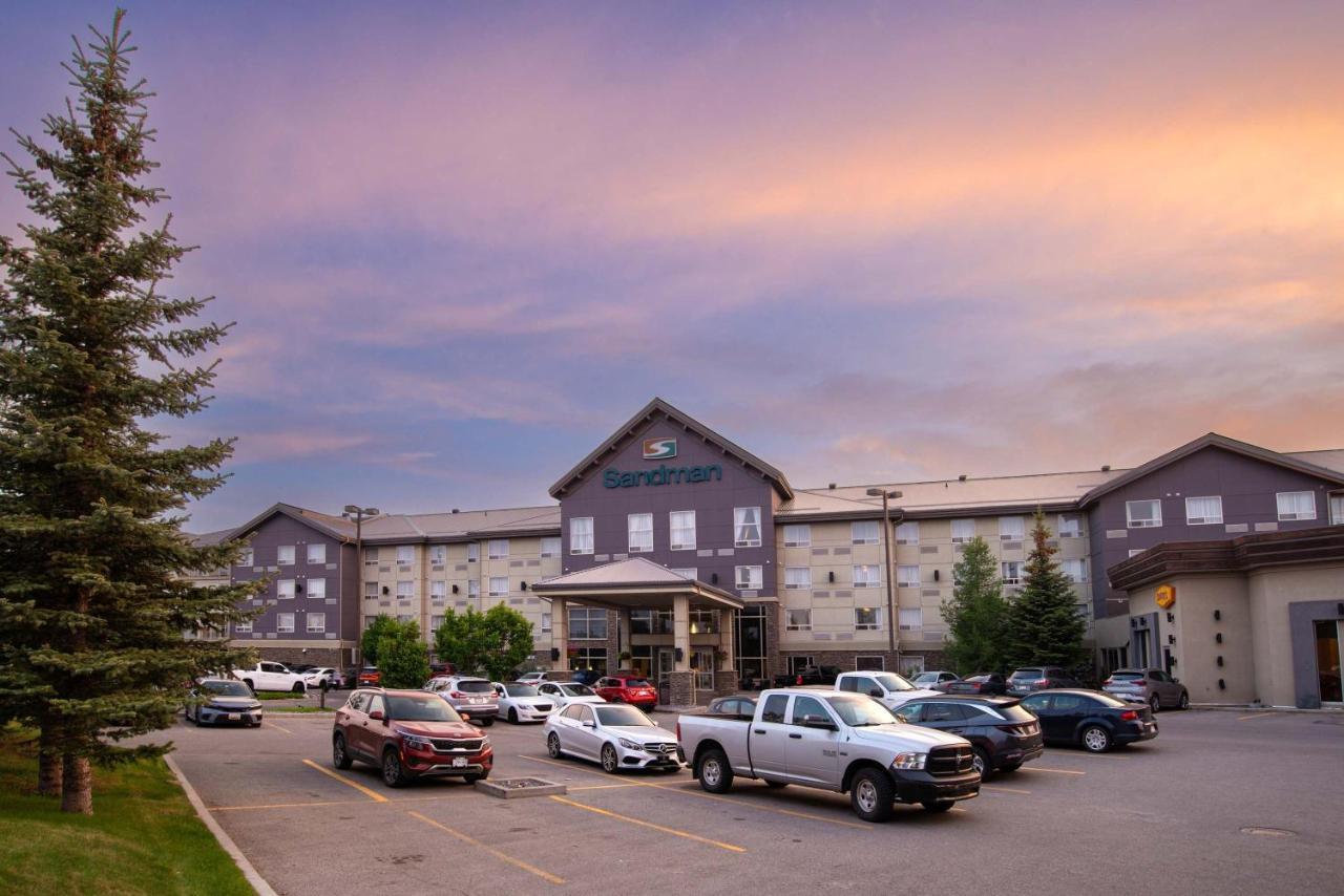 Sandman Hotel & Suites Calgary South Esterno foto
