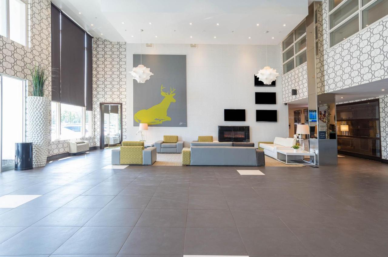 Sandman Hotel & Suites Calgary South Esterno foto