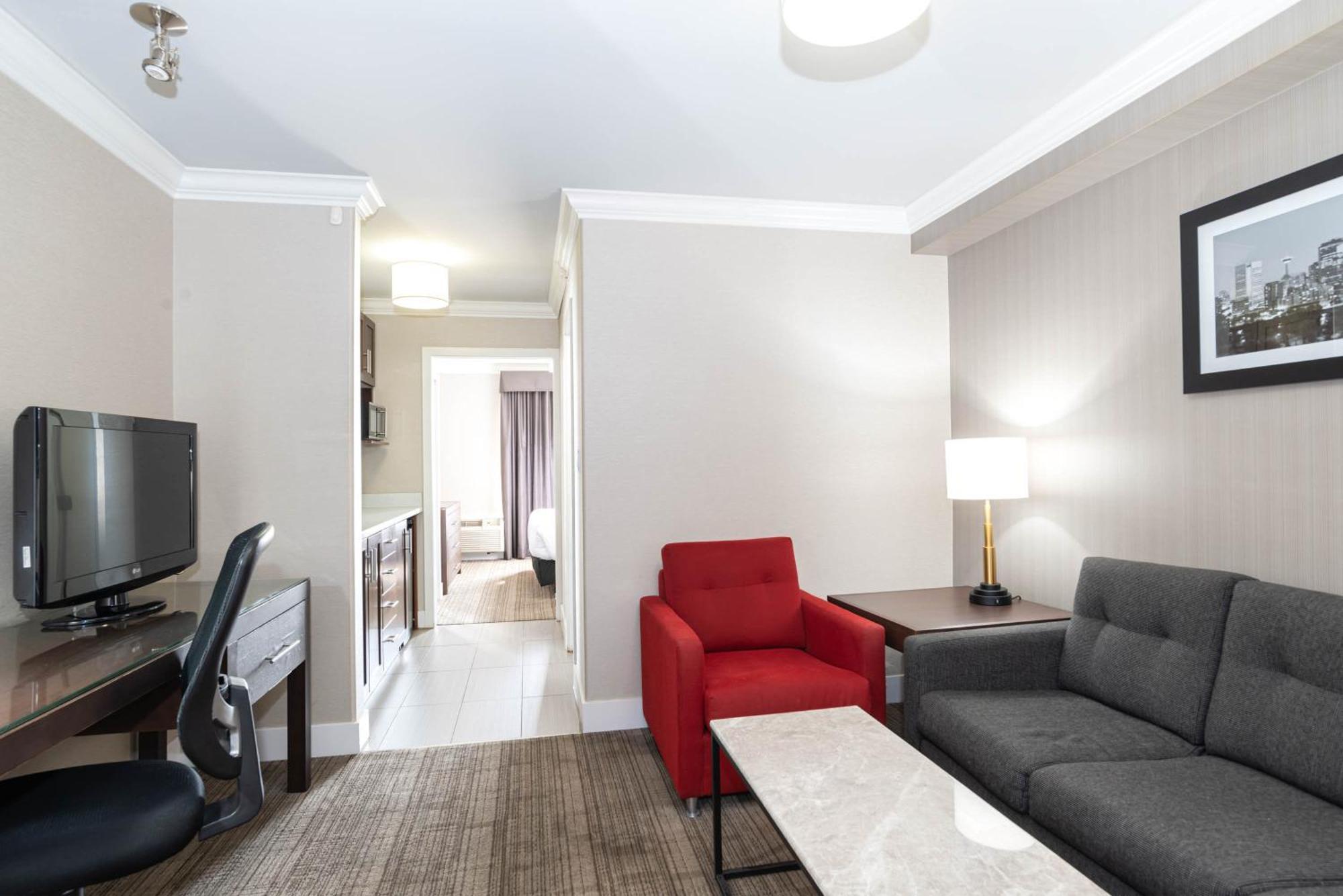 Sandman Hotel & Suites Calgary South Esterno foto