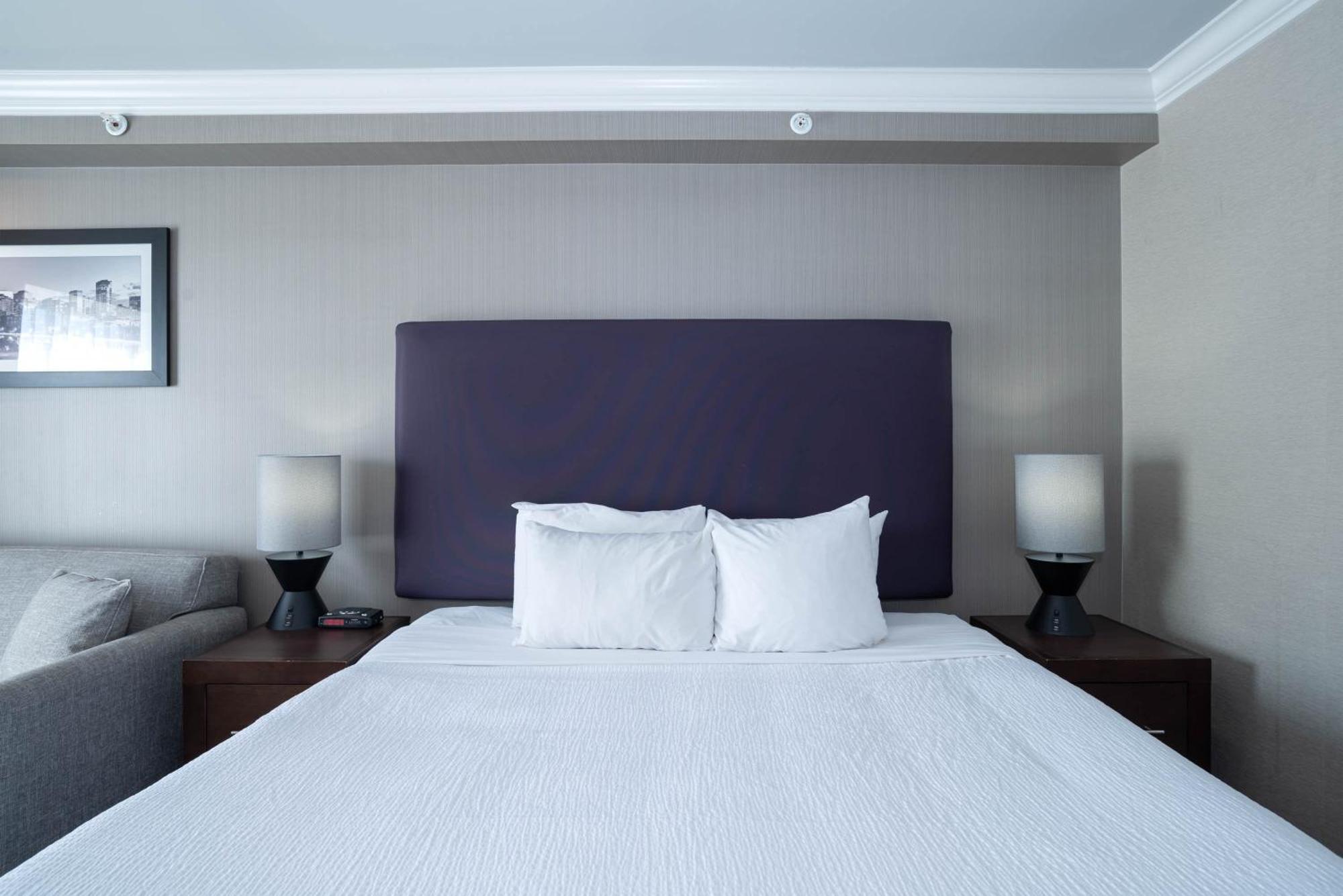 Sandman Hotel & Suites Calgary South Esterno foto