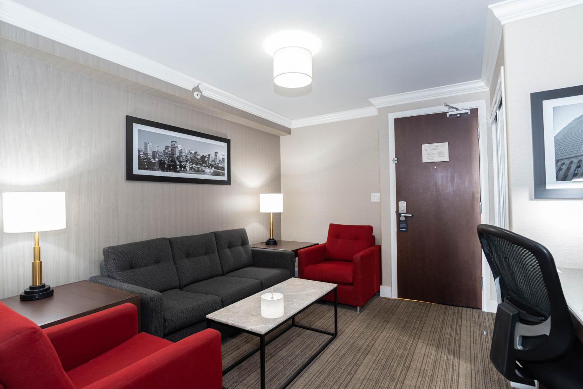 Sandman Hotel & Suites Calgary South Esterno foto