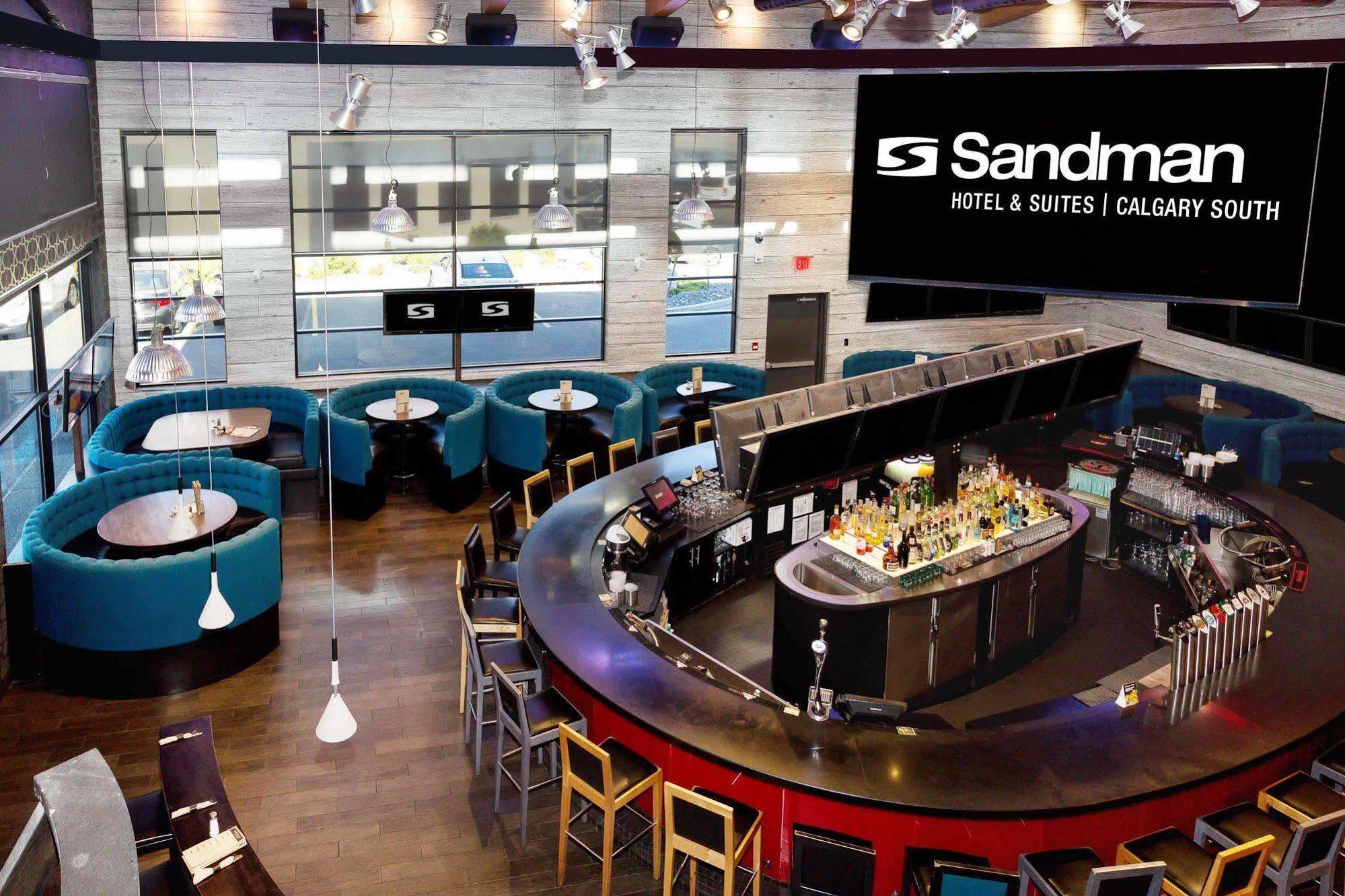 Sandman Hotel & Suites Calgary South Esterno foto
